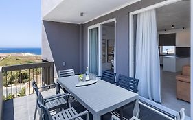 Seaside Luxury In Pembroke St Julians